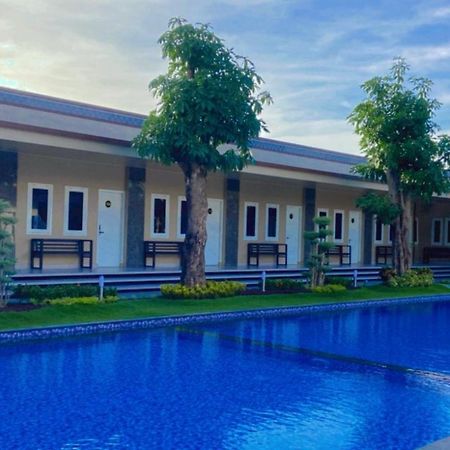 Nio Garden Hotel Sumbawa Экстерьер фото