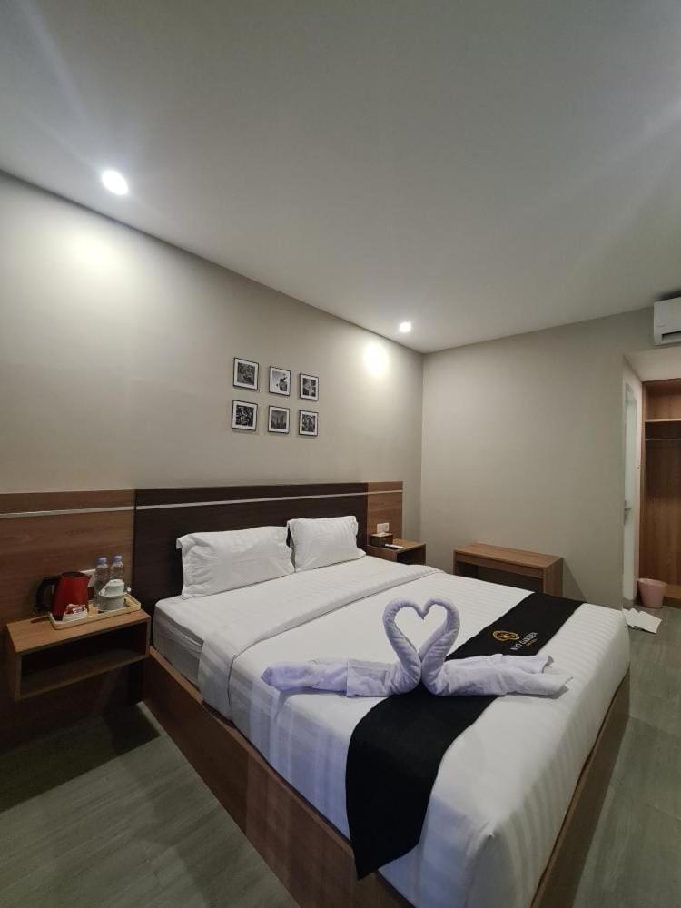 Nio Garden Hotel Sumbawa Экстерьер фото