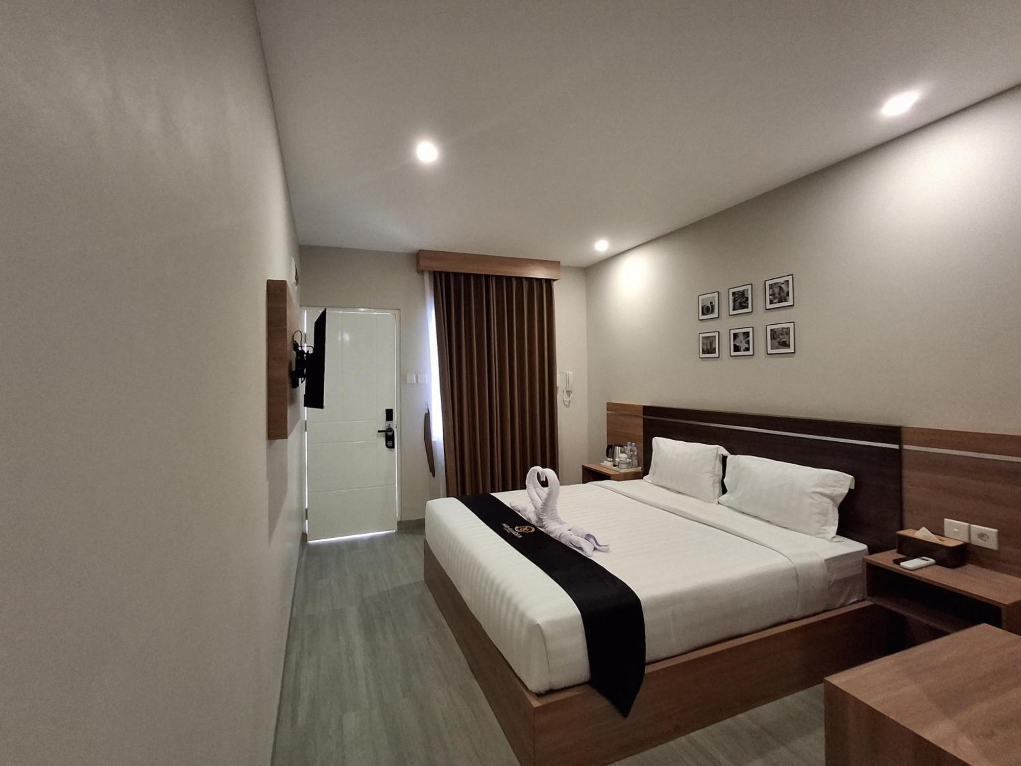 Nio Garden Hotel Sumbawa Экстерьер фото
